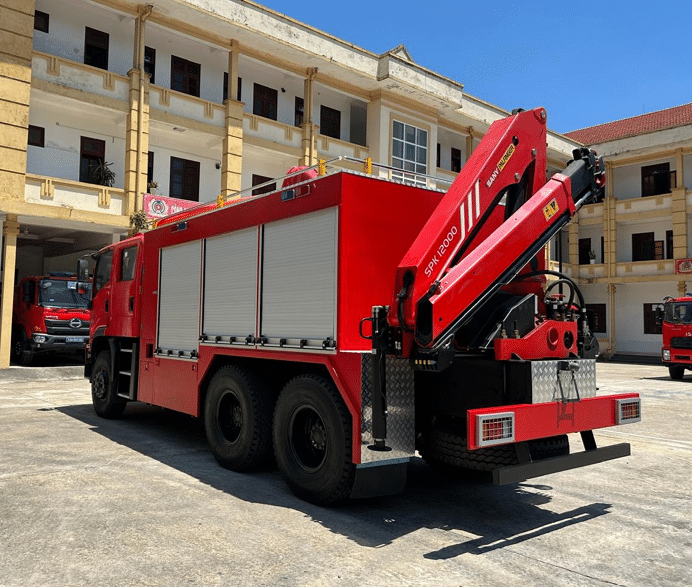 XE CỨU NẠN CỨU HỘ
